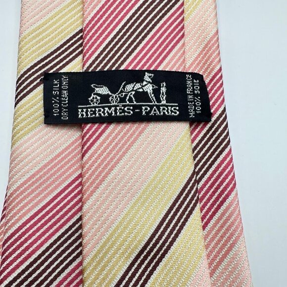 Hermés Paris Men's Multicolor Pastel Tie 100% Silk - Picture 6 of 7